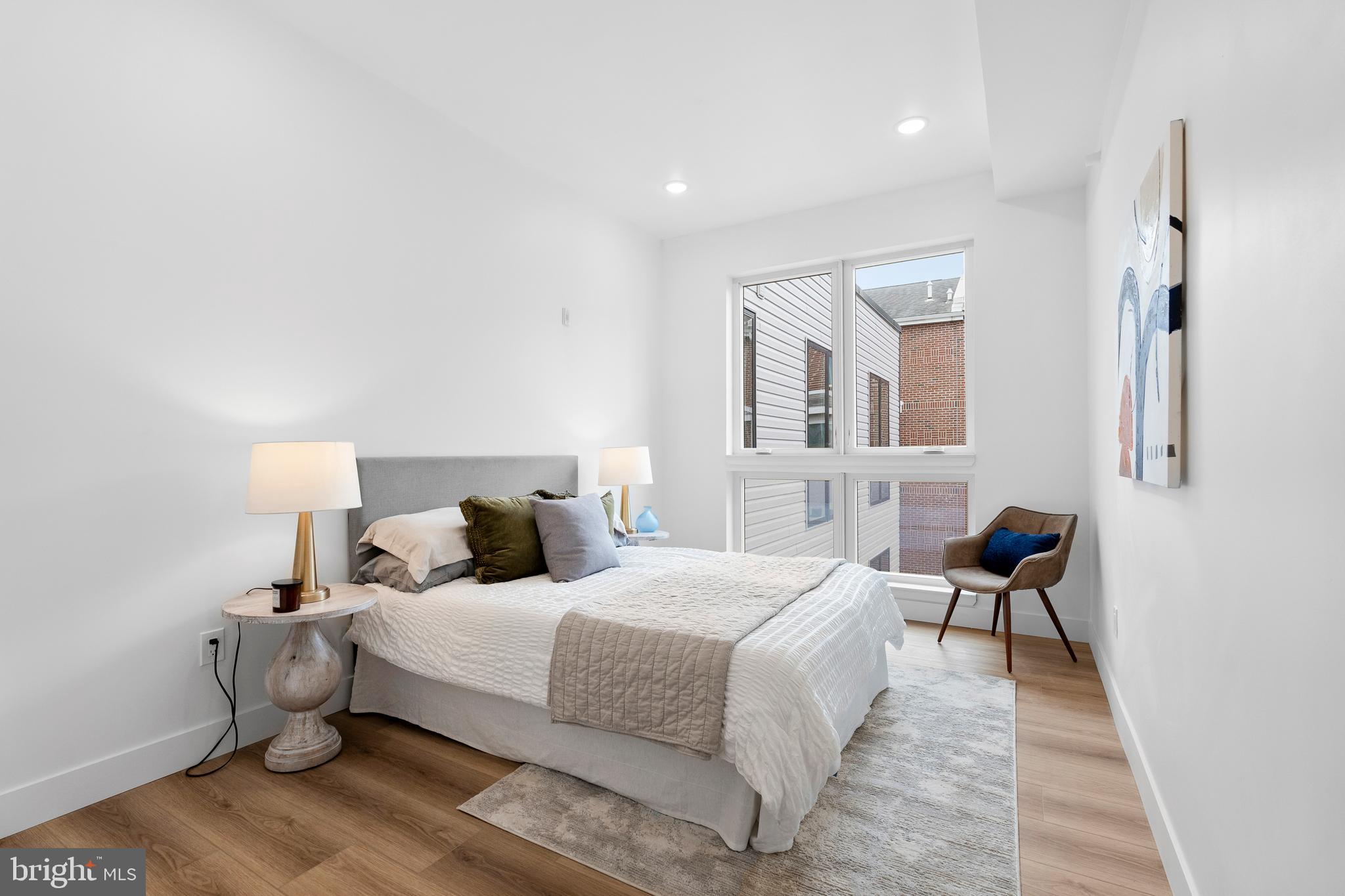 QUEEN VILLAGE - Residential Lease