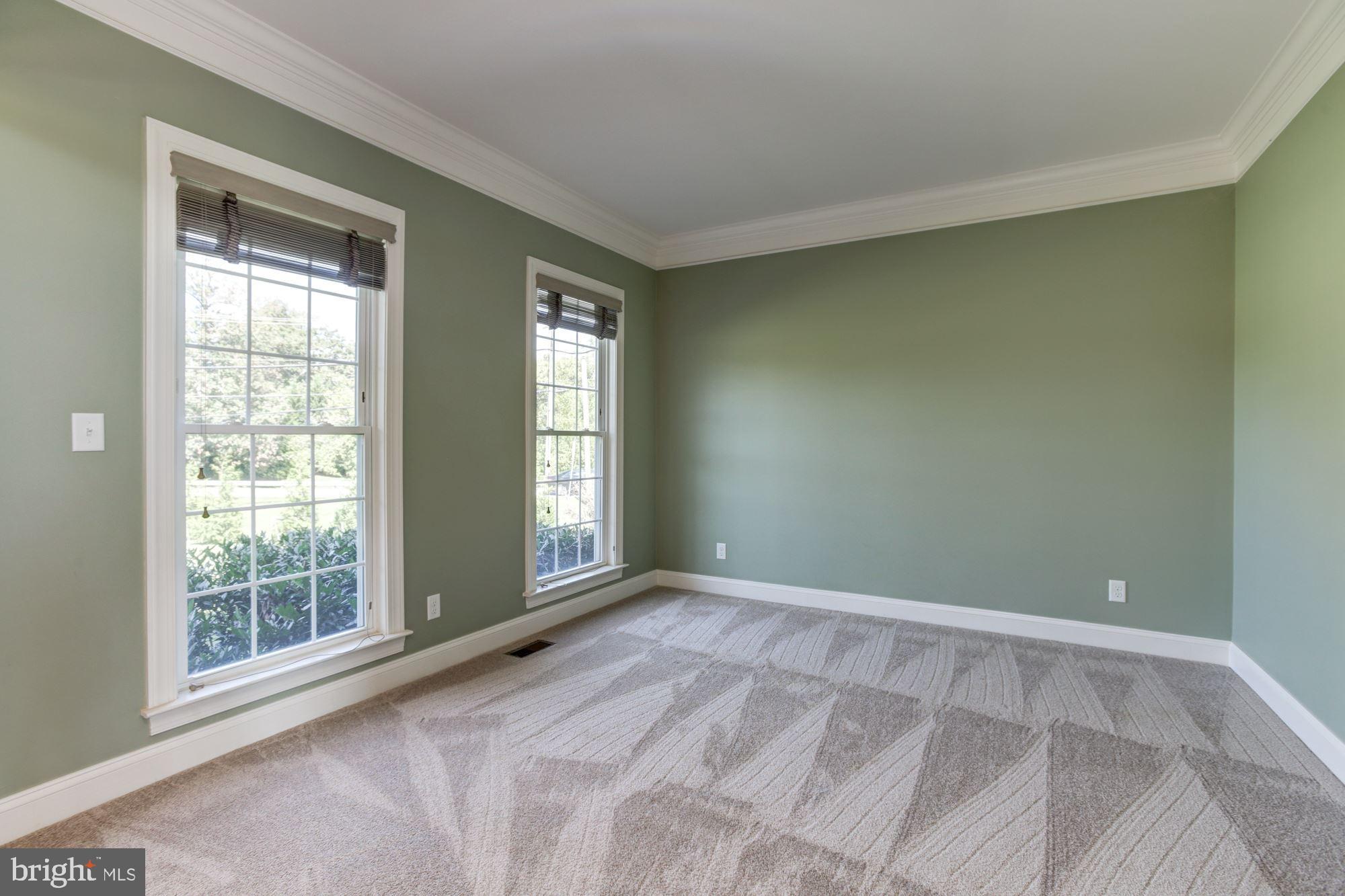 CASTLEBERRY - Residential