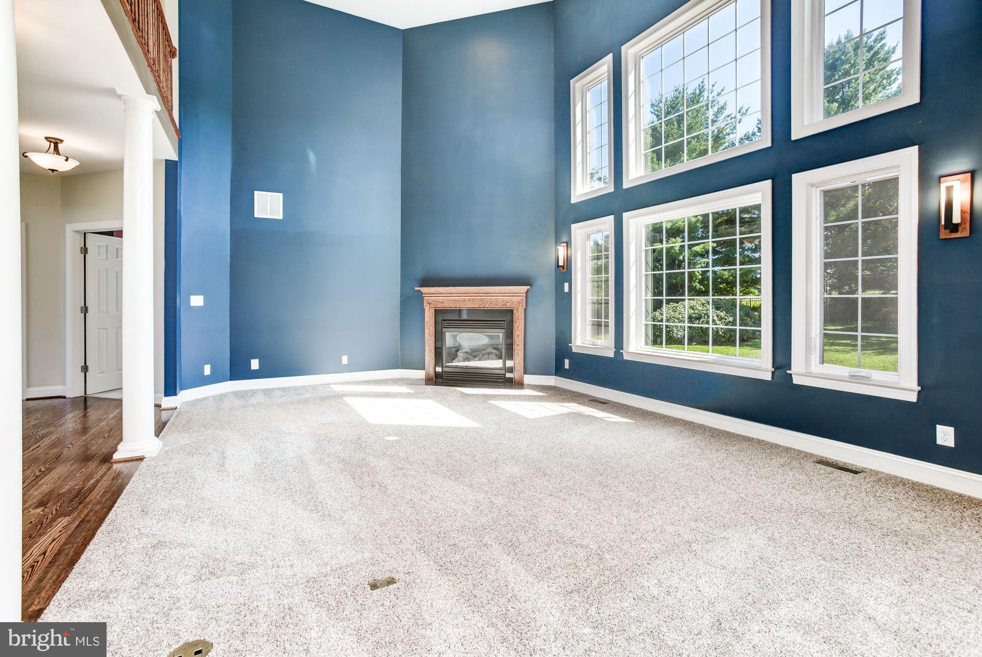 CASTLEBERRY - Residential