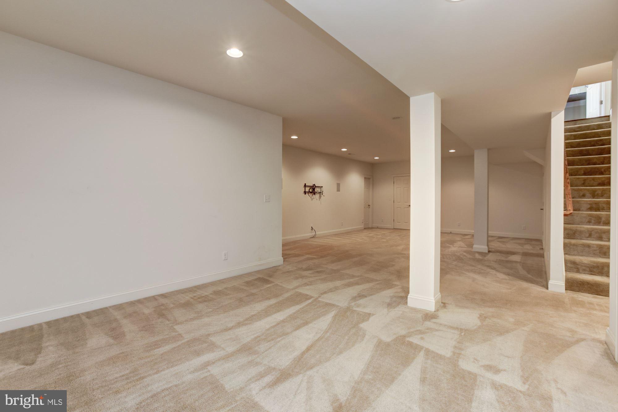 CASTLEBERRY - Residential