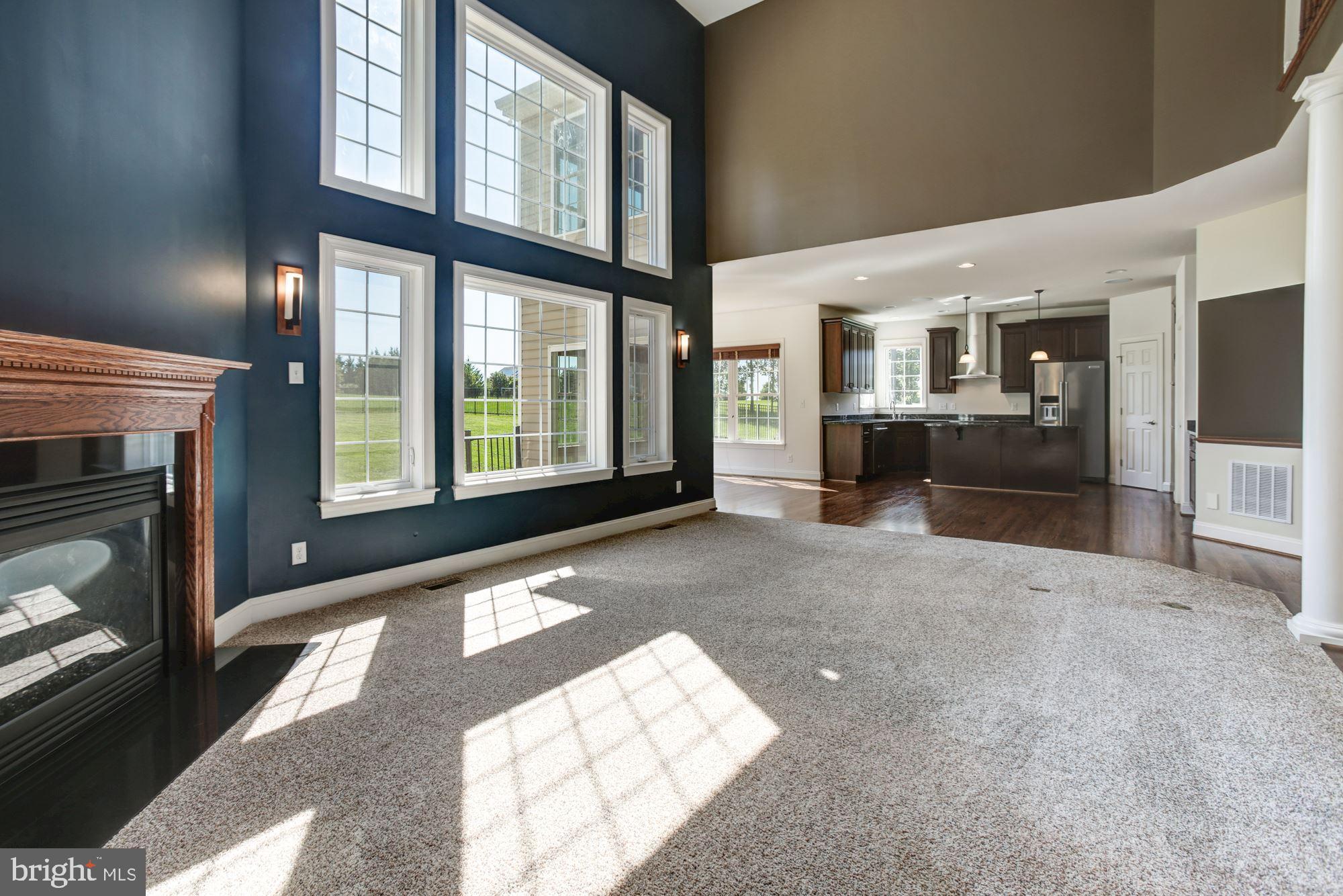 CASTLEBERRY - Residential