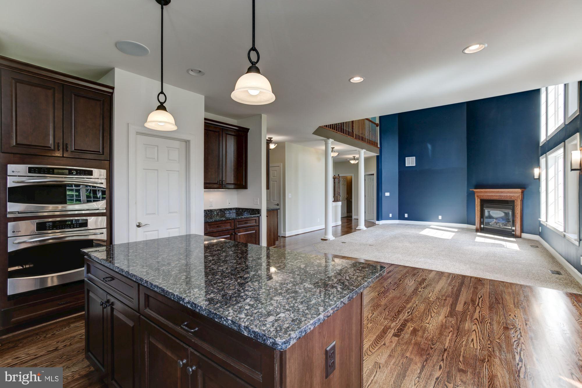 CASTLEBERRY - Residential