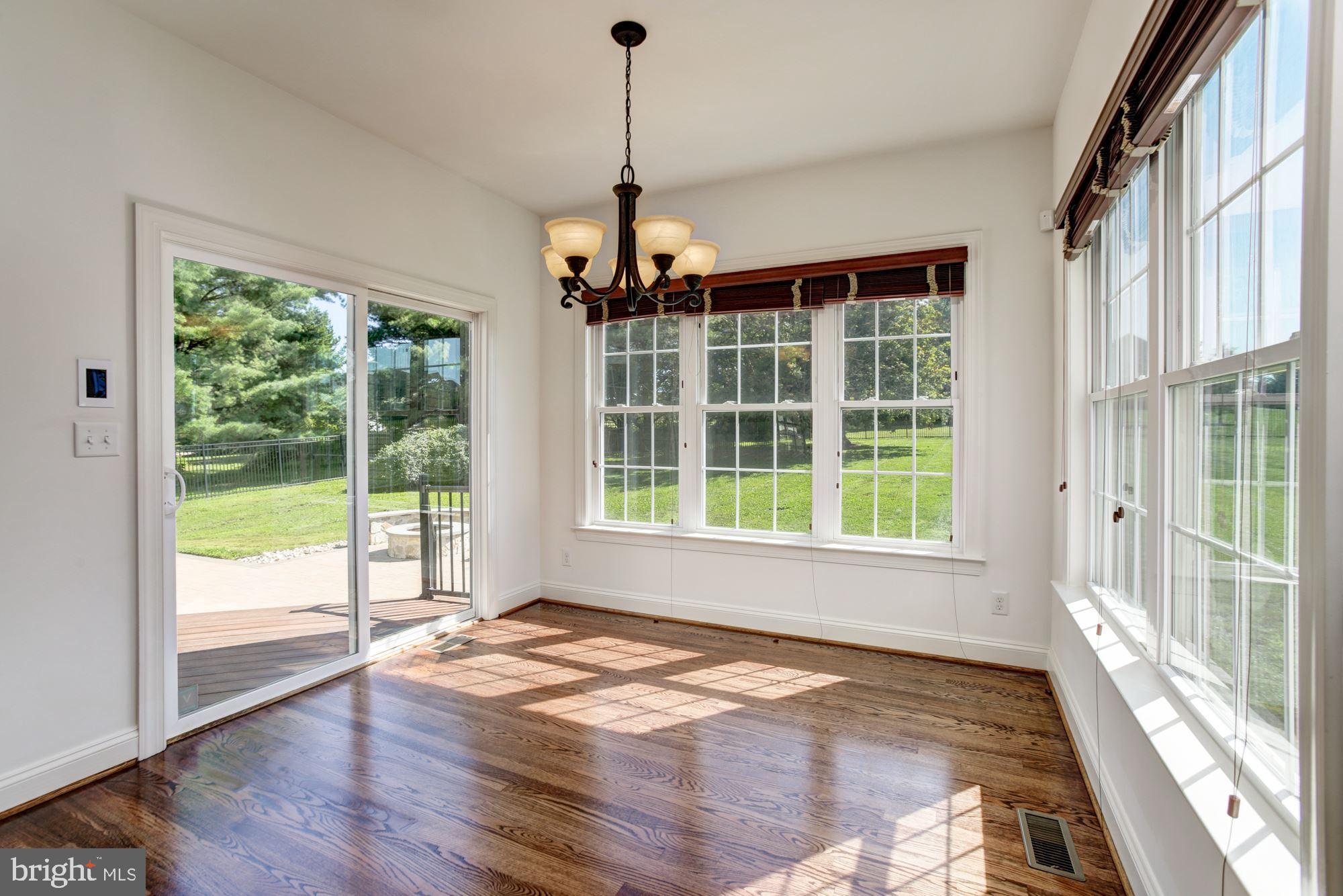 CASTLEBERRY - Residential