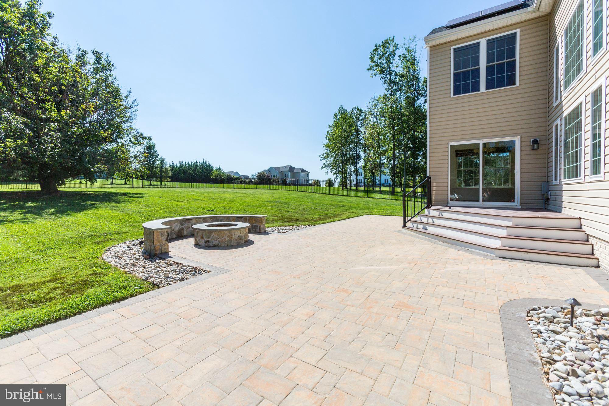 CASTLEBERRY - Residential