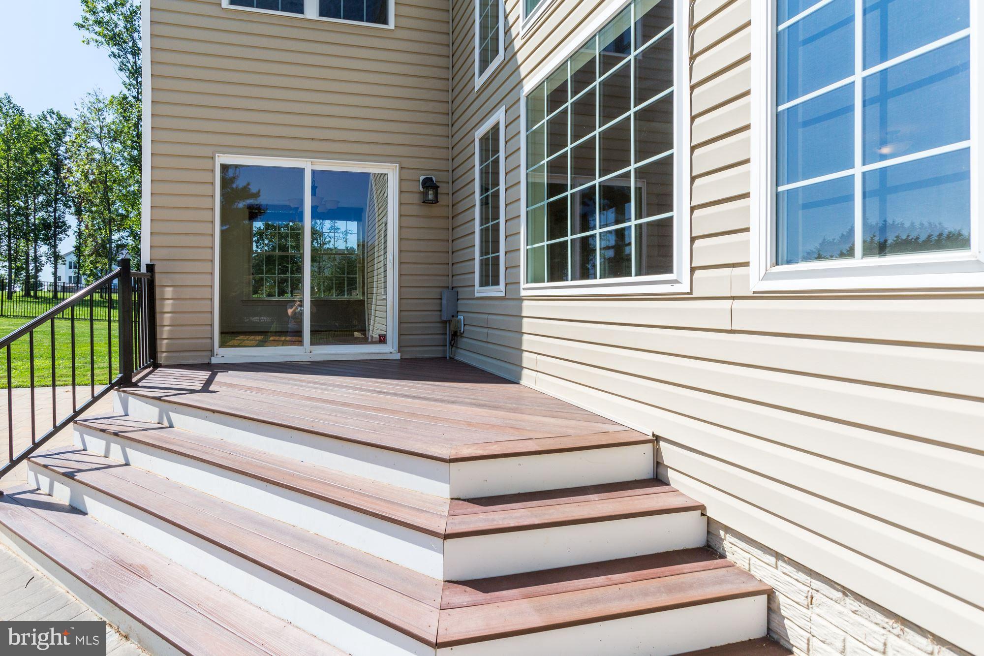 CASTLEBERRY - Residential