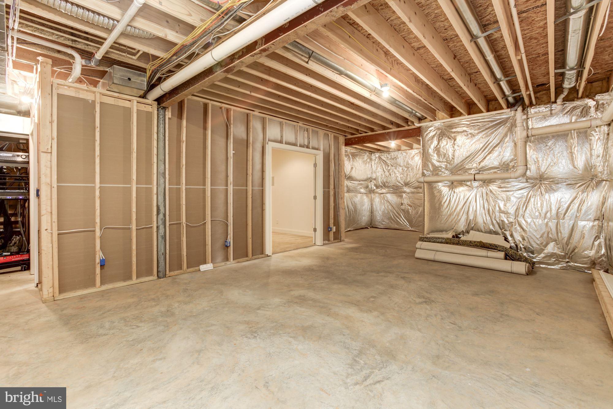 CASTLEBERRY - Residential