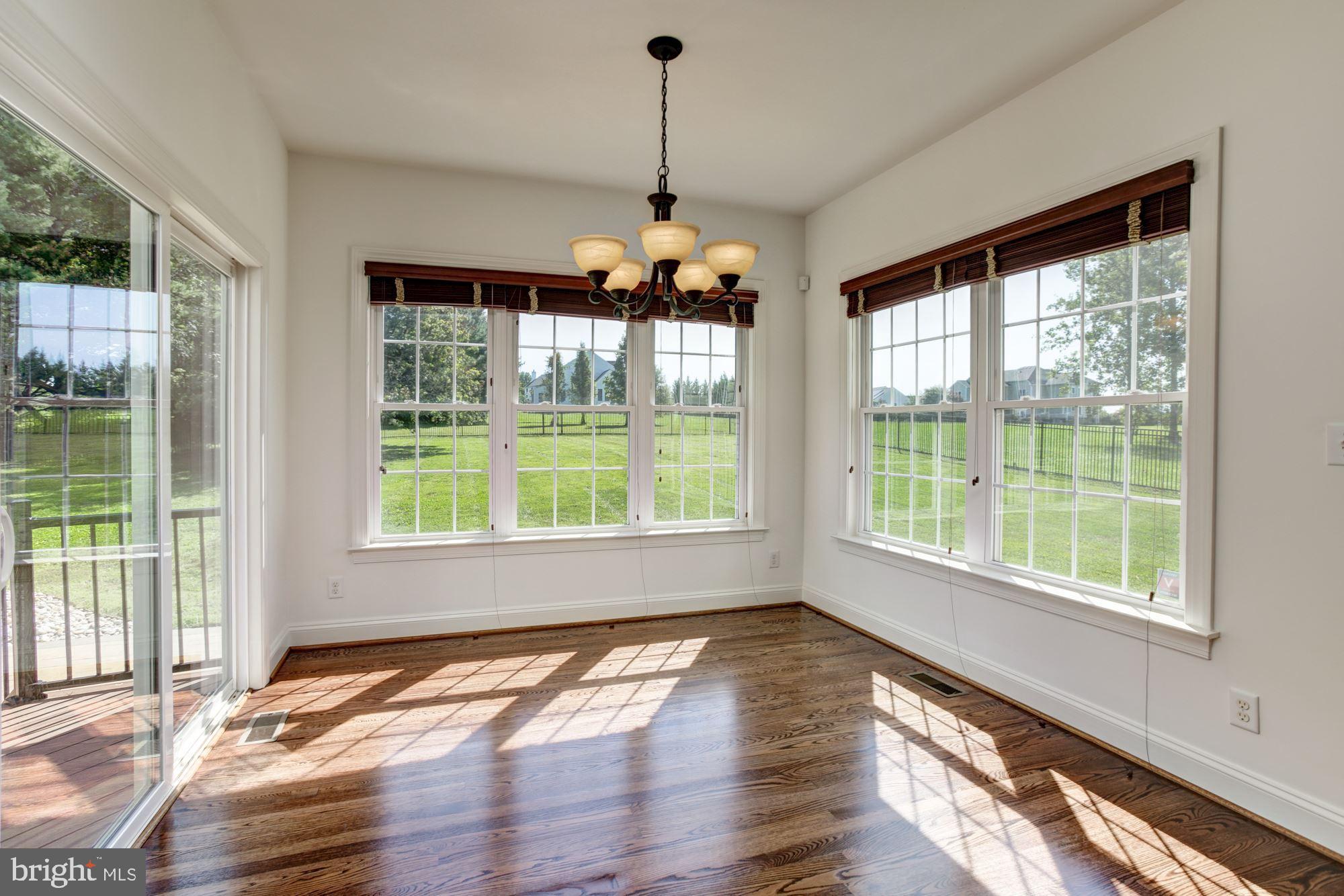 CASTLEBERRY - Residential