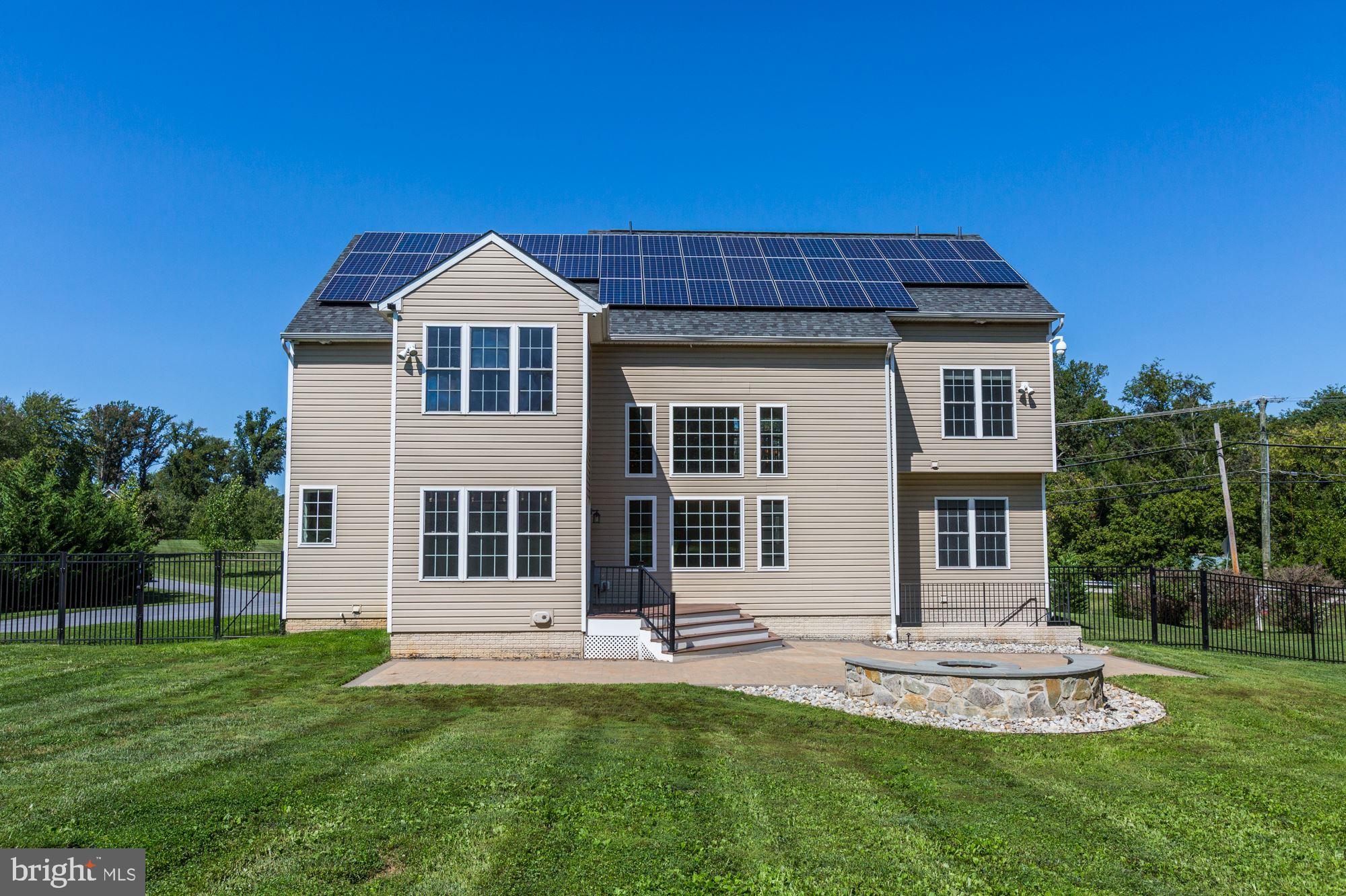 CASTLEBERRY - Residential