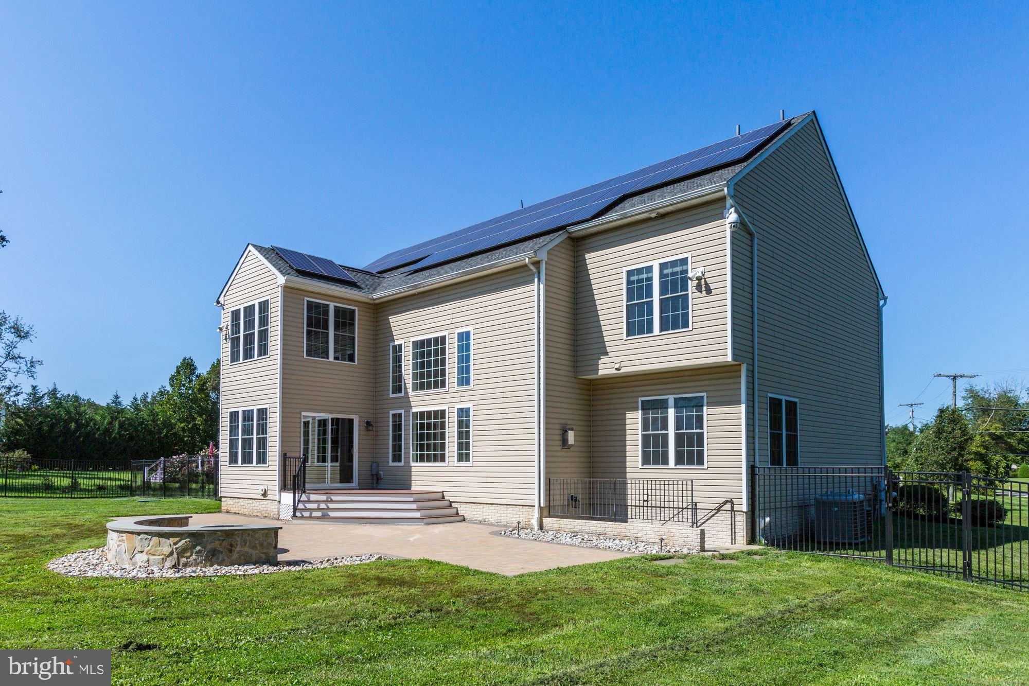 CASTLEBERRY - Residential