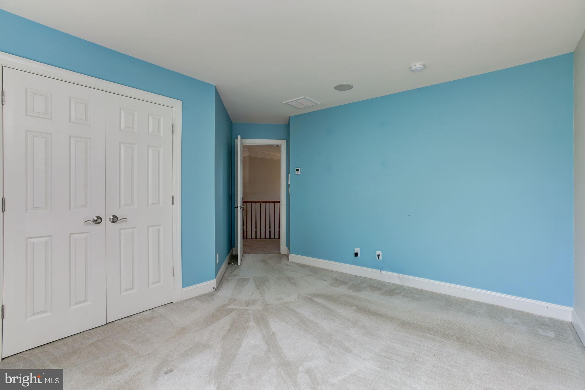 CASTLEBERRY - Residential