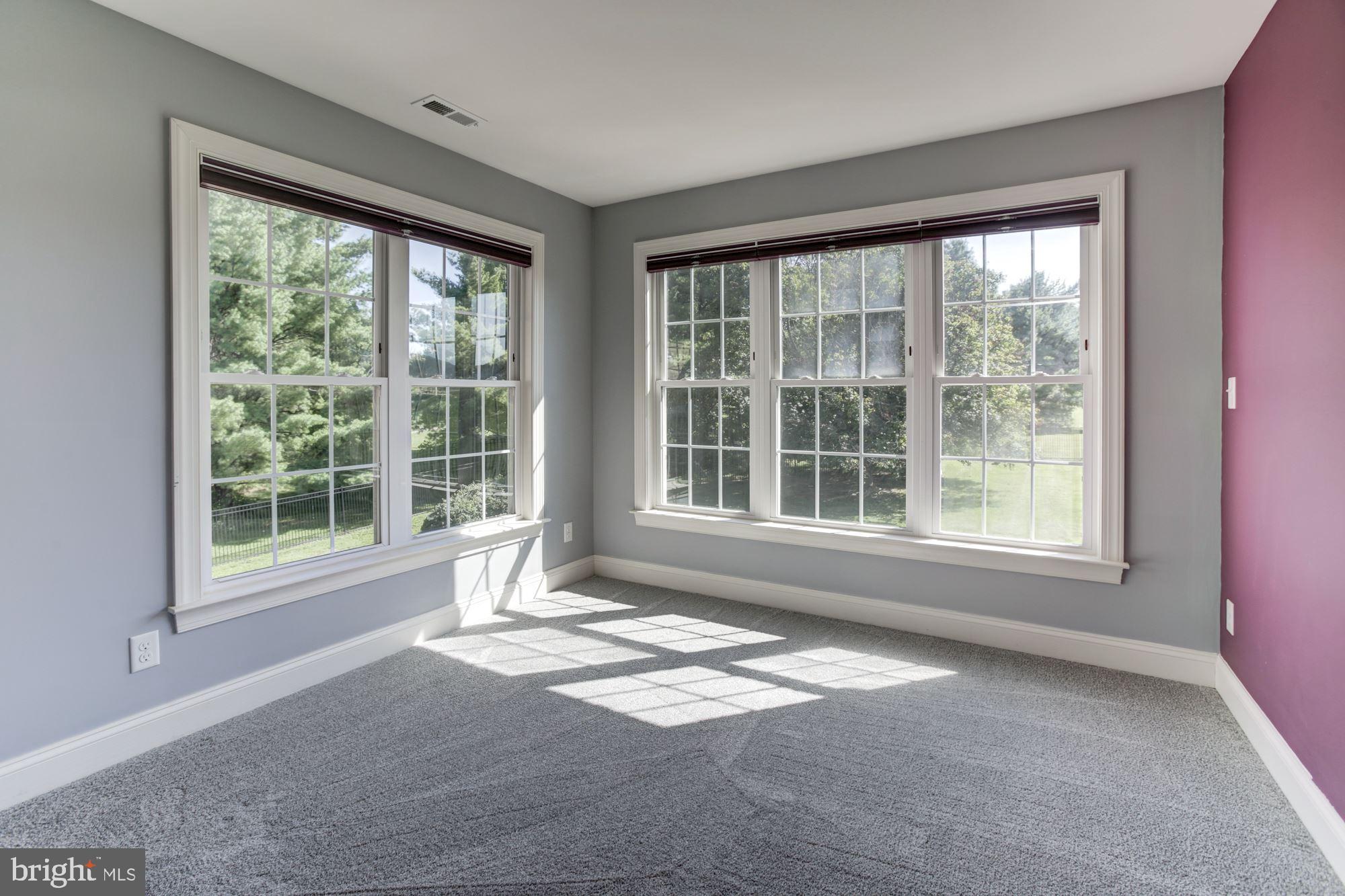 CASTLEBERRY - Residential