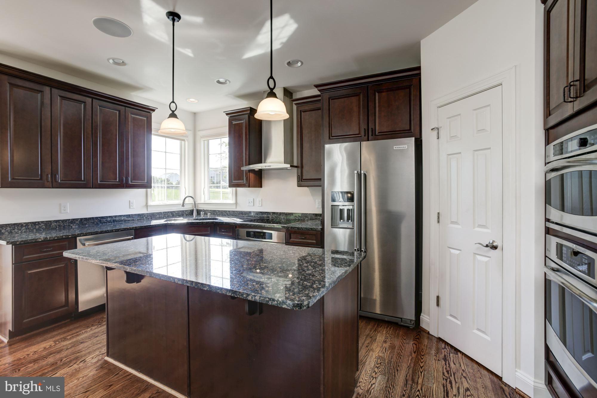 CASTLEBERRY - Residential