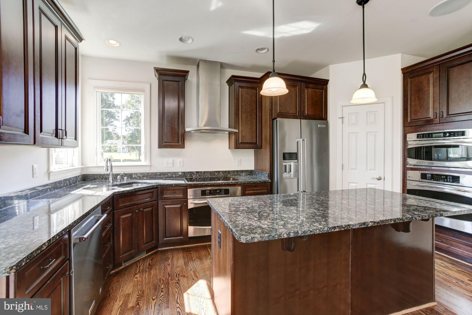 CASTLEBERRY - Residential