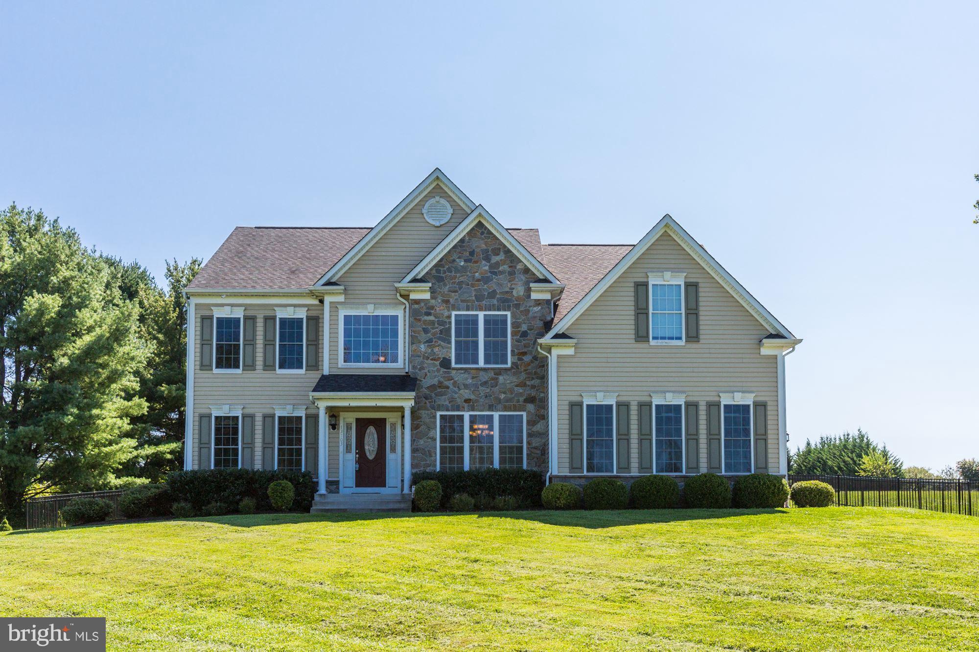 CASTLEBERRY - Residential