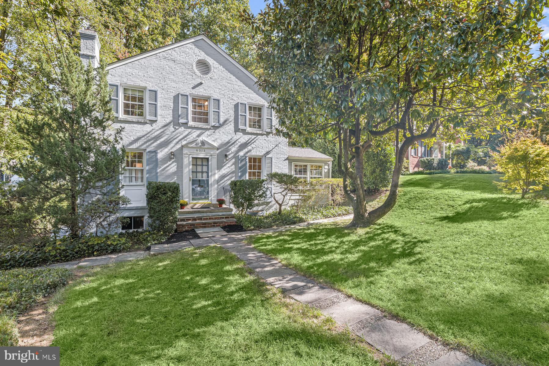 WOODACRES - Residential