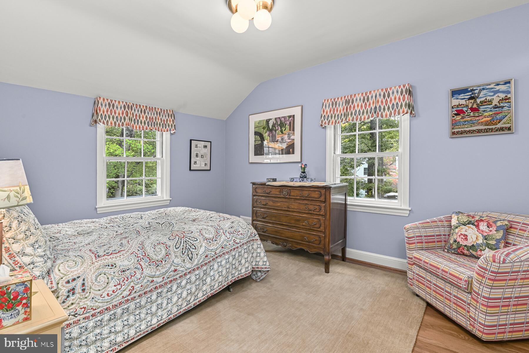 WOODACRES - Residential