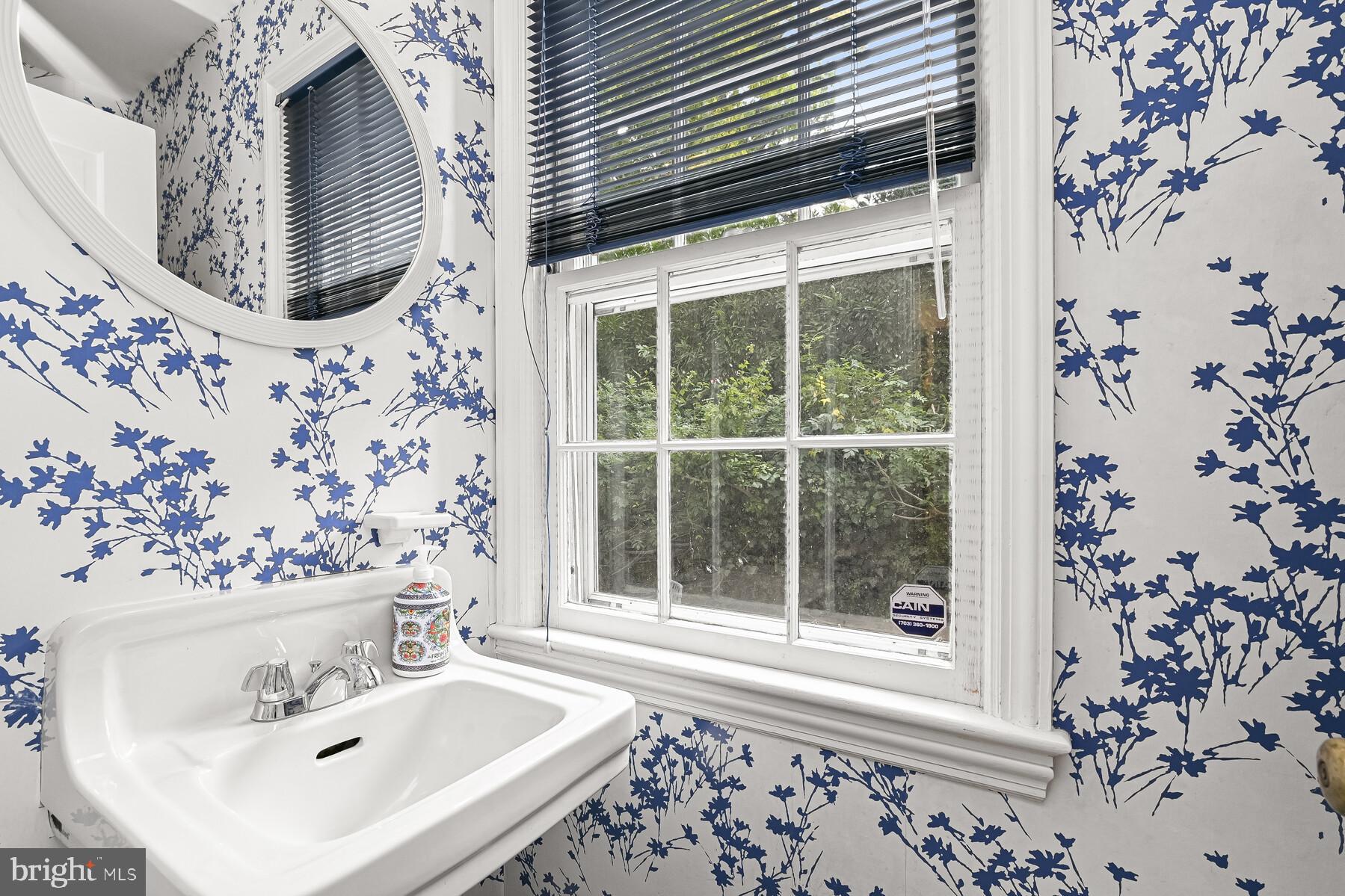 WOODACRES - Residential