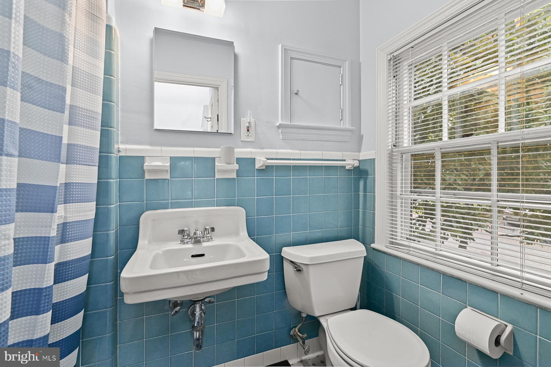 WOODACRES - Residential