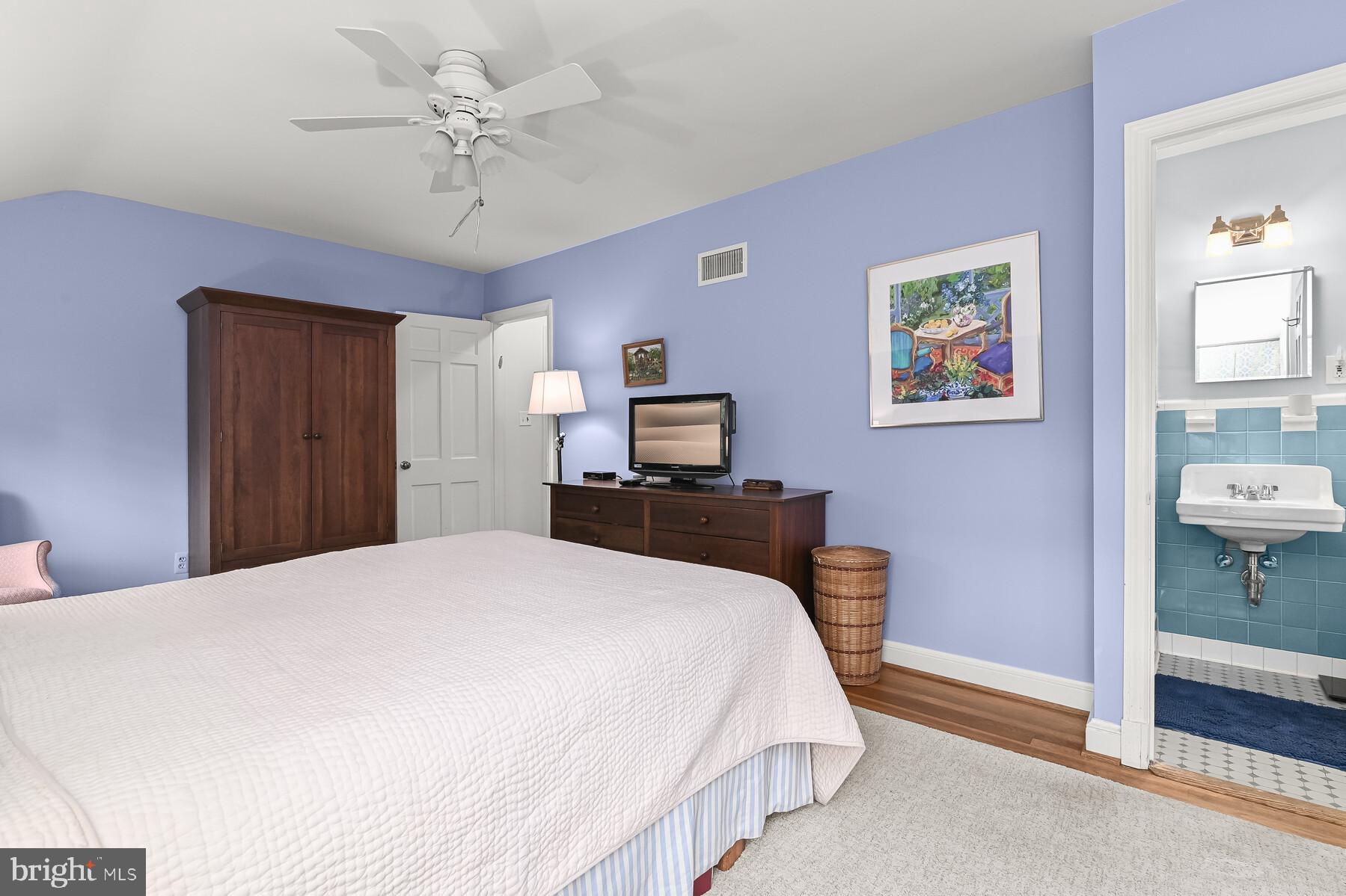 WOODACRES - Residential