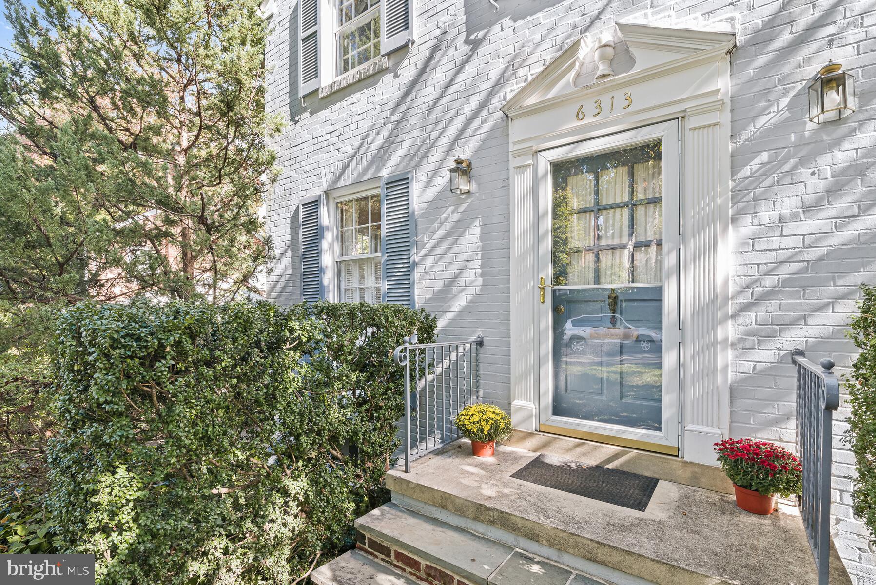 WOODACRES - Residential