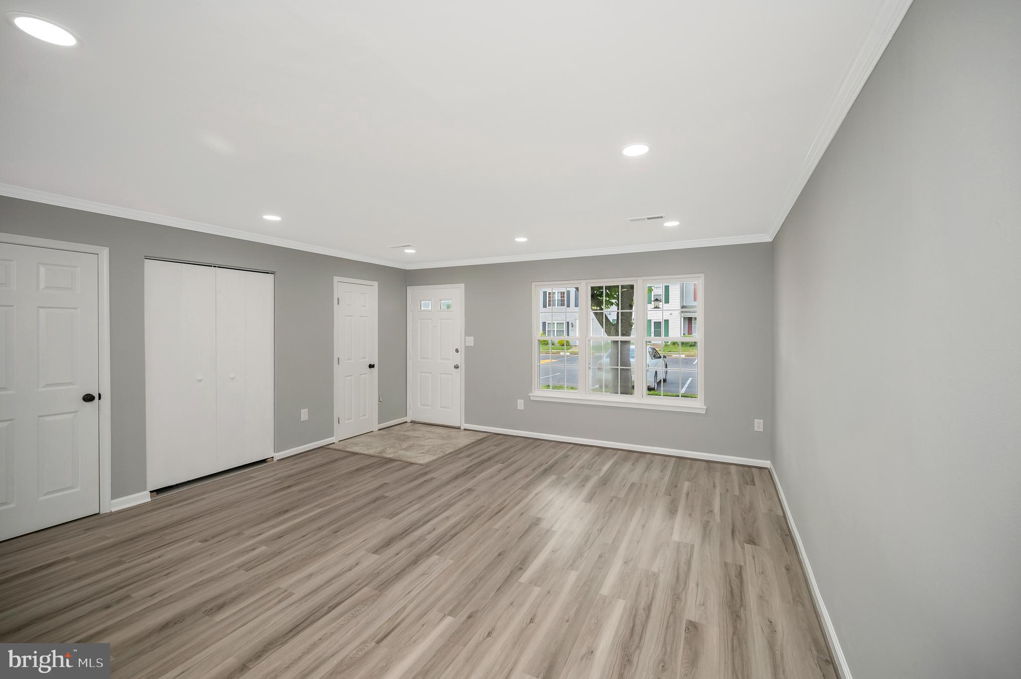 SOUTH COVE - Residential