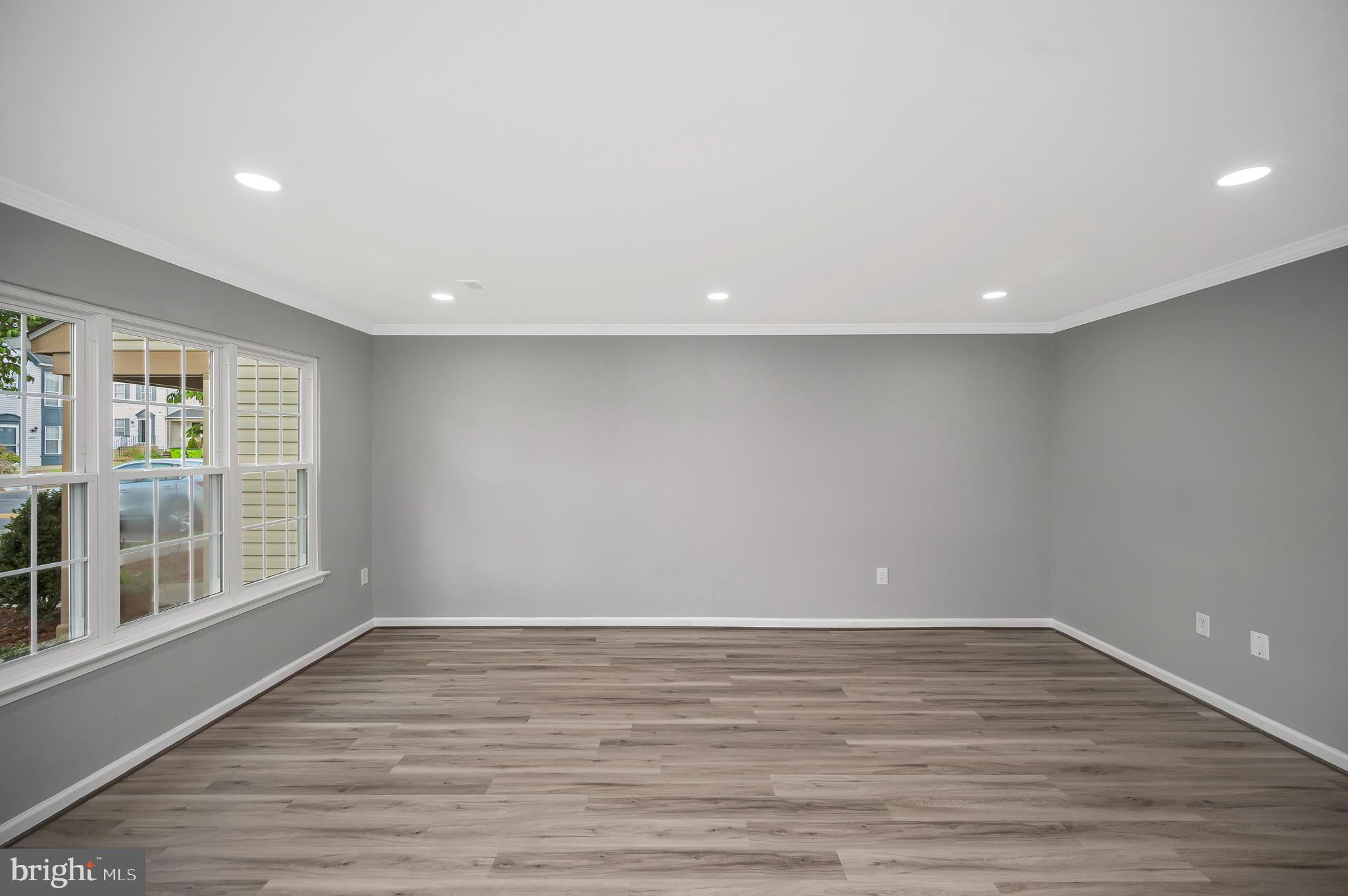SOUTH COVE - Residential