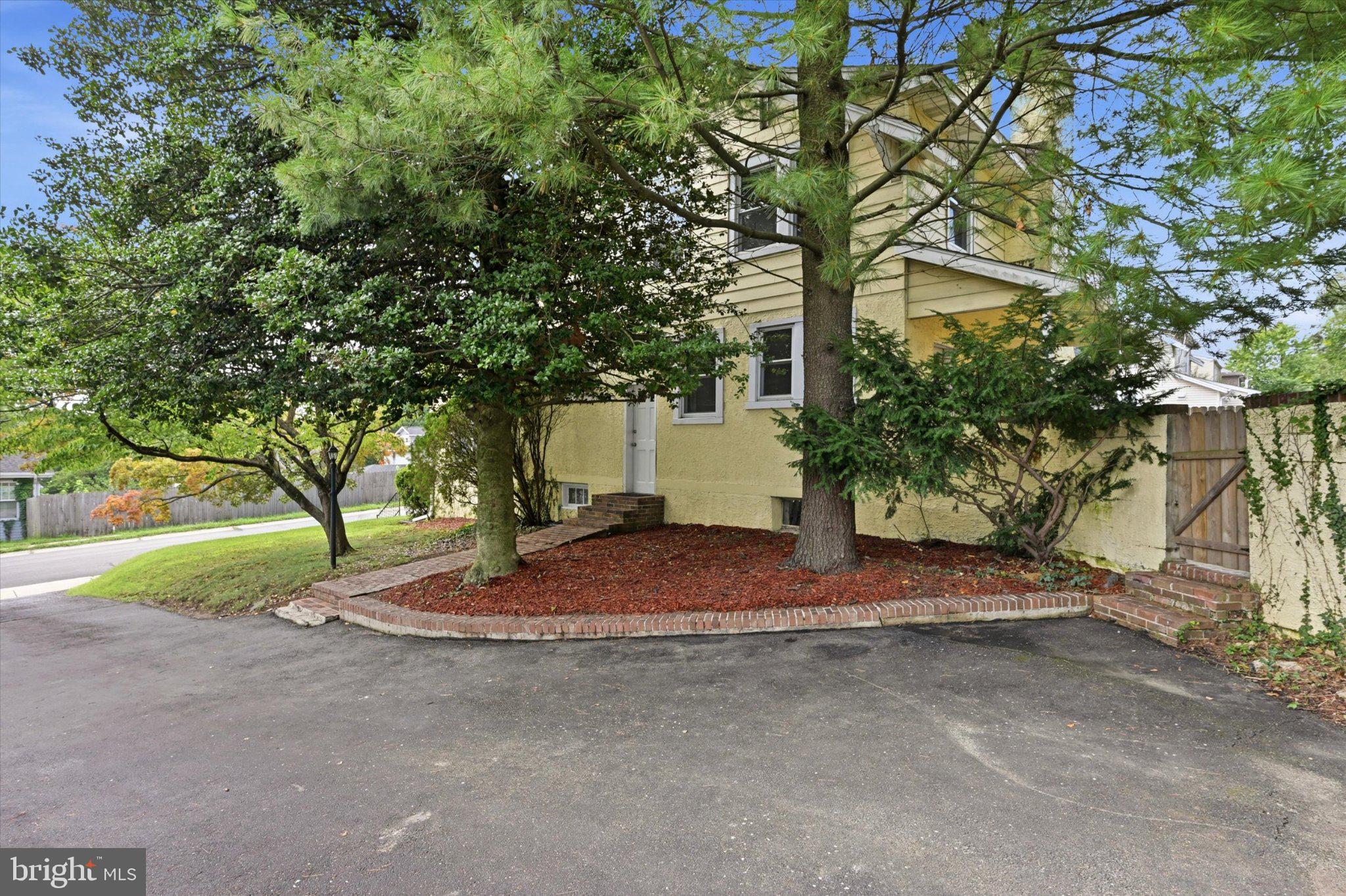 14 CATHEDRAL AVENUE