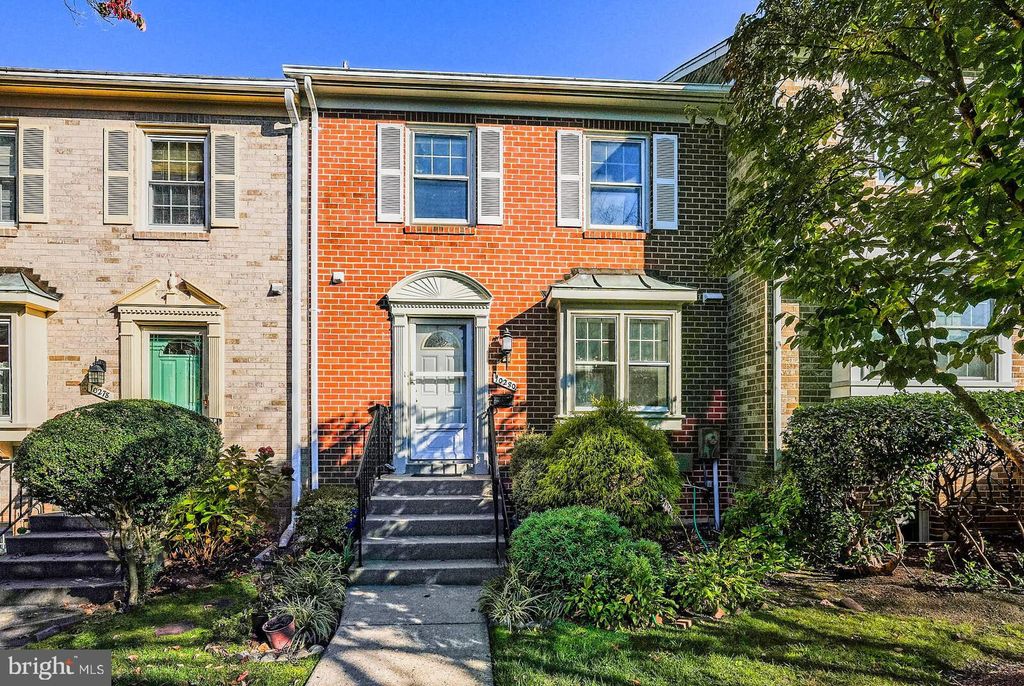 Photo of 10280 Arizona Circle #63, BETHESDA, MD 20817 (MLS # MDMC2205348)
