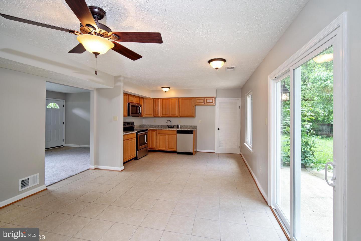 RAMBLING HILLS - Residential