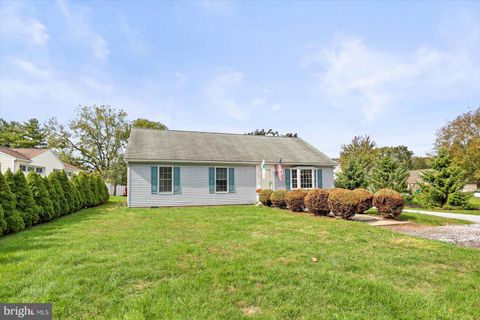 Photo of 21 Skyport Road, MECHANICSBURG, PA 17050 (MLS # PACB2046886)