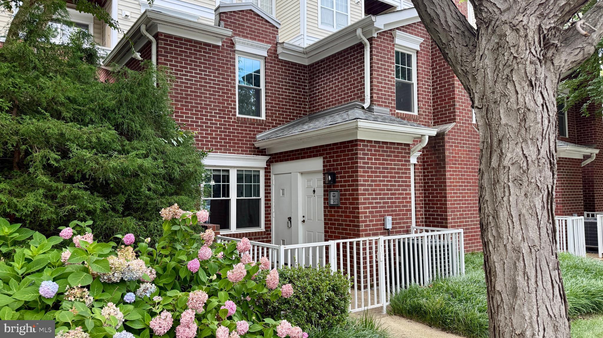 1641 INTERNATIONAL DRIVE TH-24