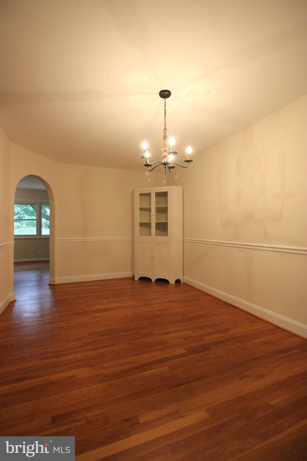 VIENNA WOODS - Residential Lease