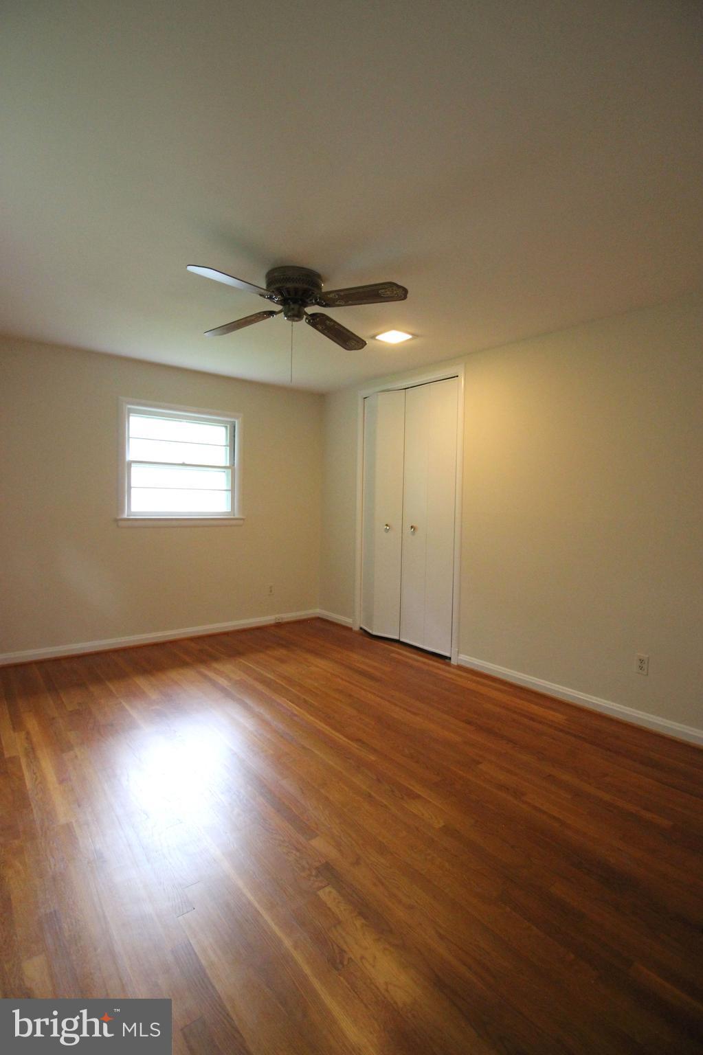 VIENNA WOODS - Residential Lease