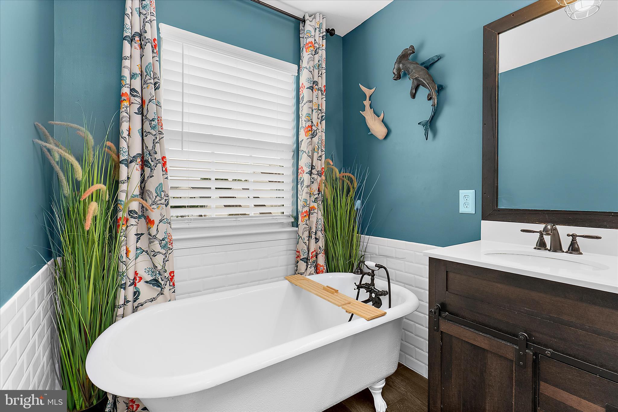 BEACHWOOD ESTATES - Residential