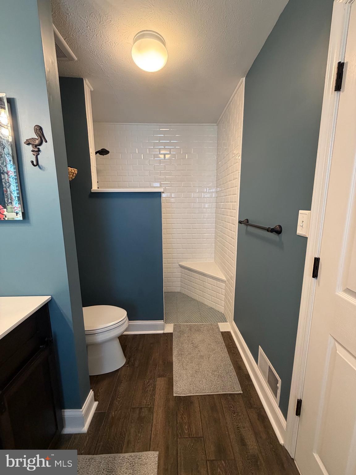 BEACHWOOD ESTATES - Residential