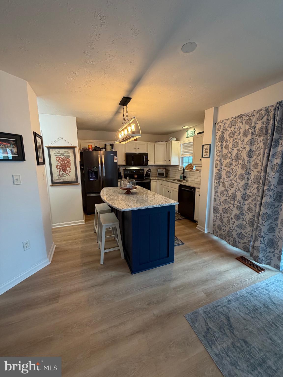 BEACHWOOD ESTATES - Residential
