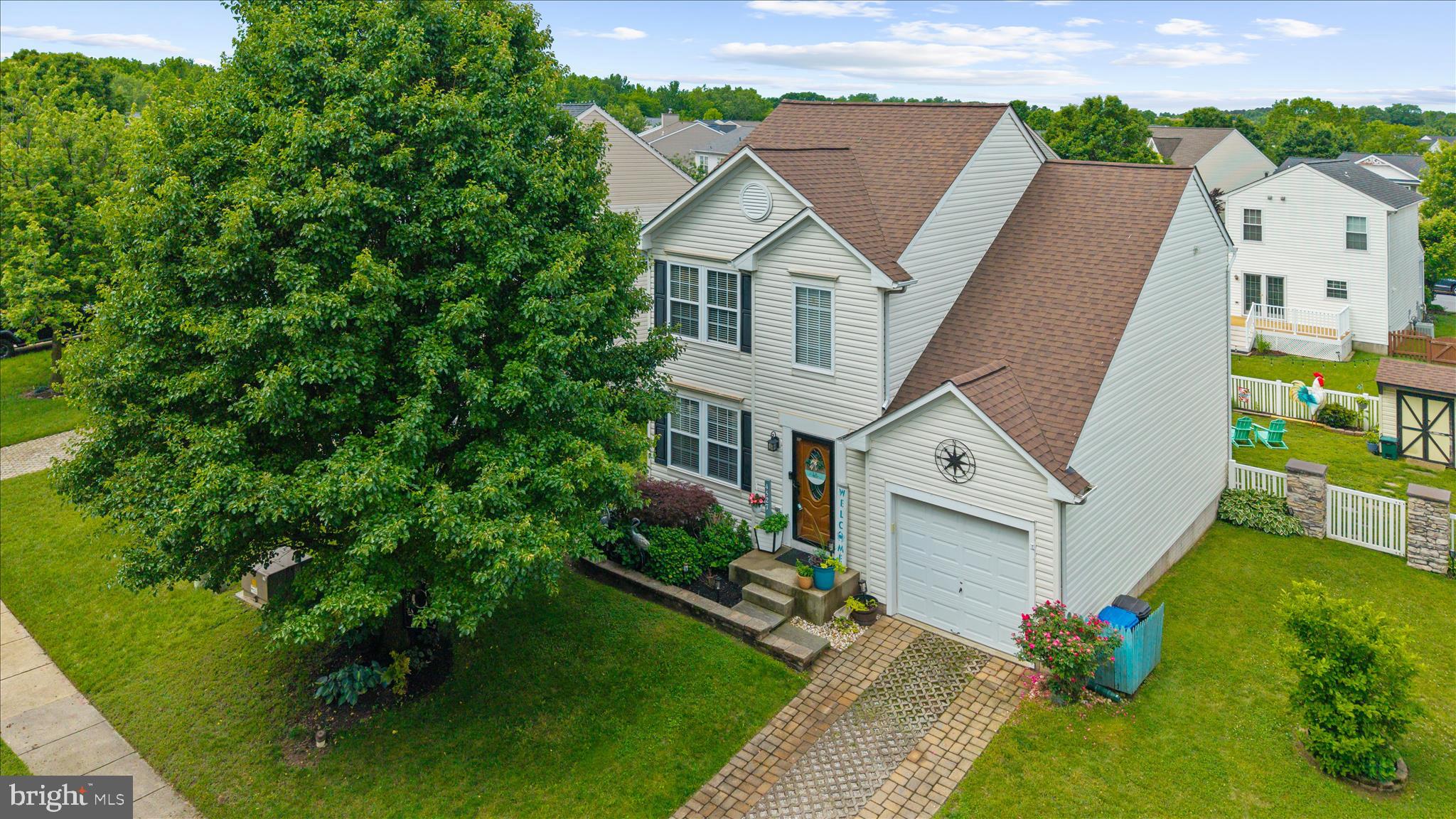 BEACHWOOD ESTATES - Residential