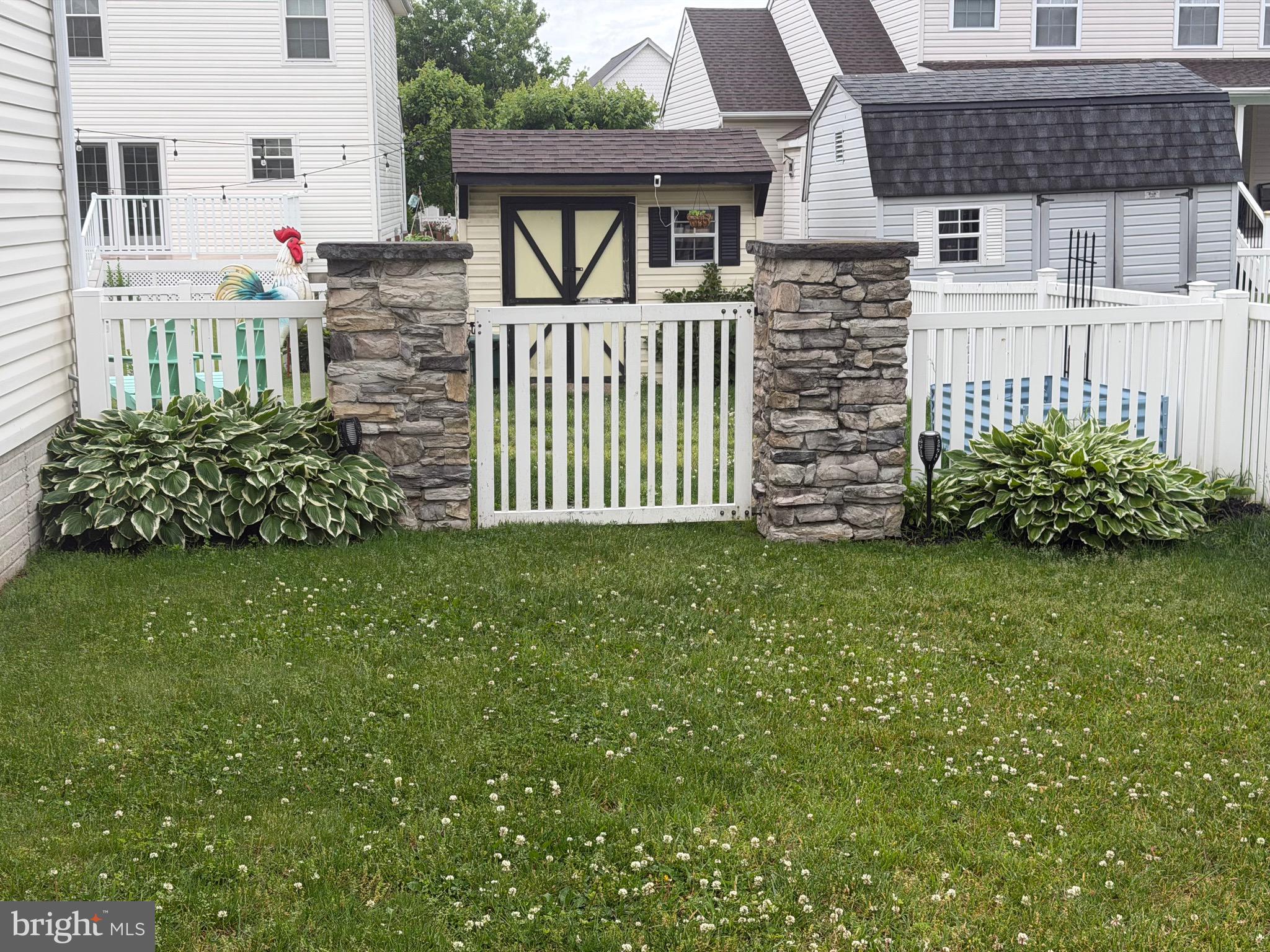 BEACHWOOD ESTATES - Residential