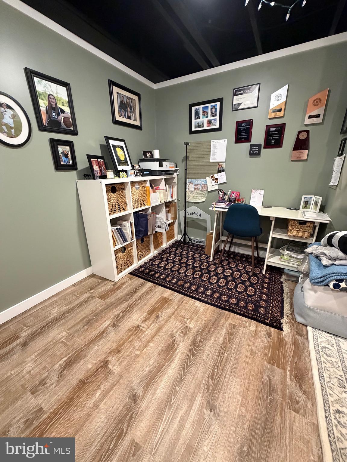 BEACHWOOD ESTATES - Residential