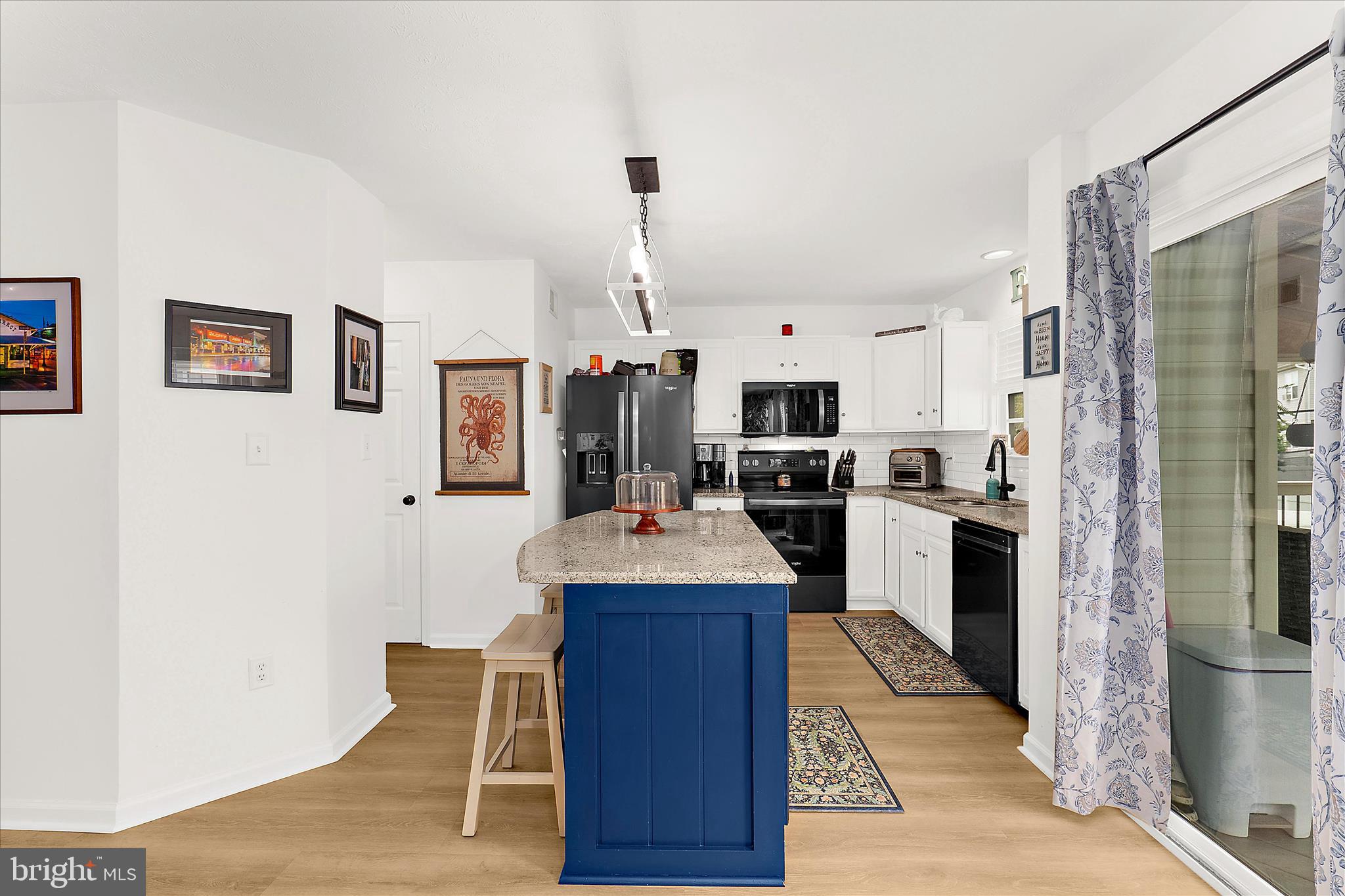 BEACHWOOD ESTATES - Residential