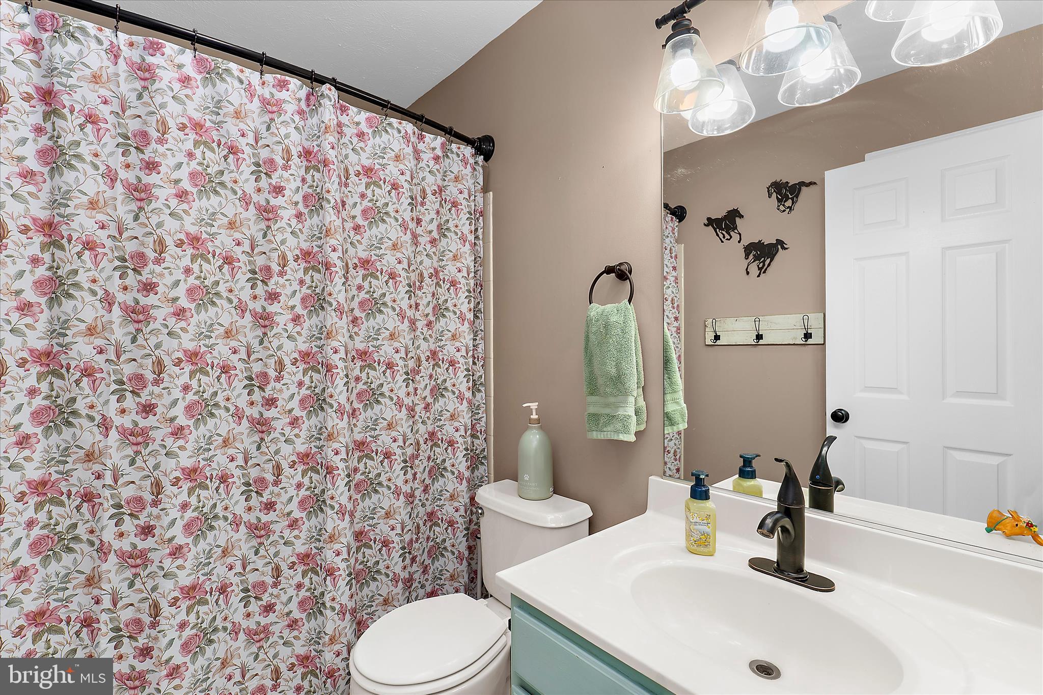 BEACHWOOD ESTATES - Residential