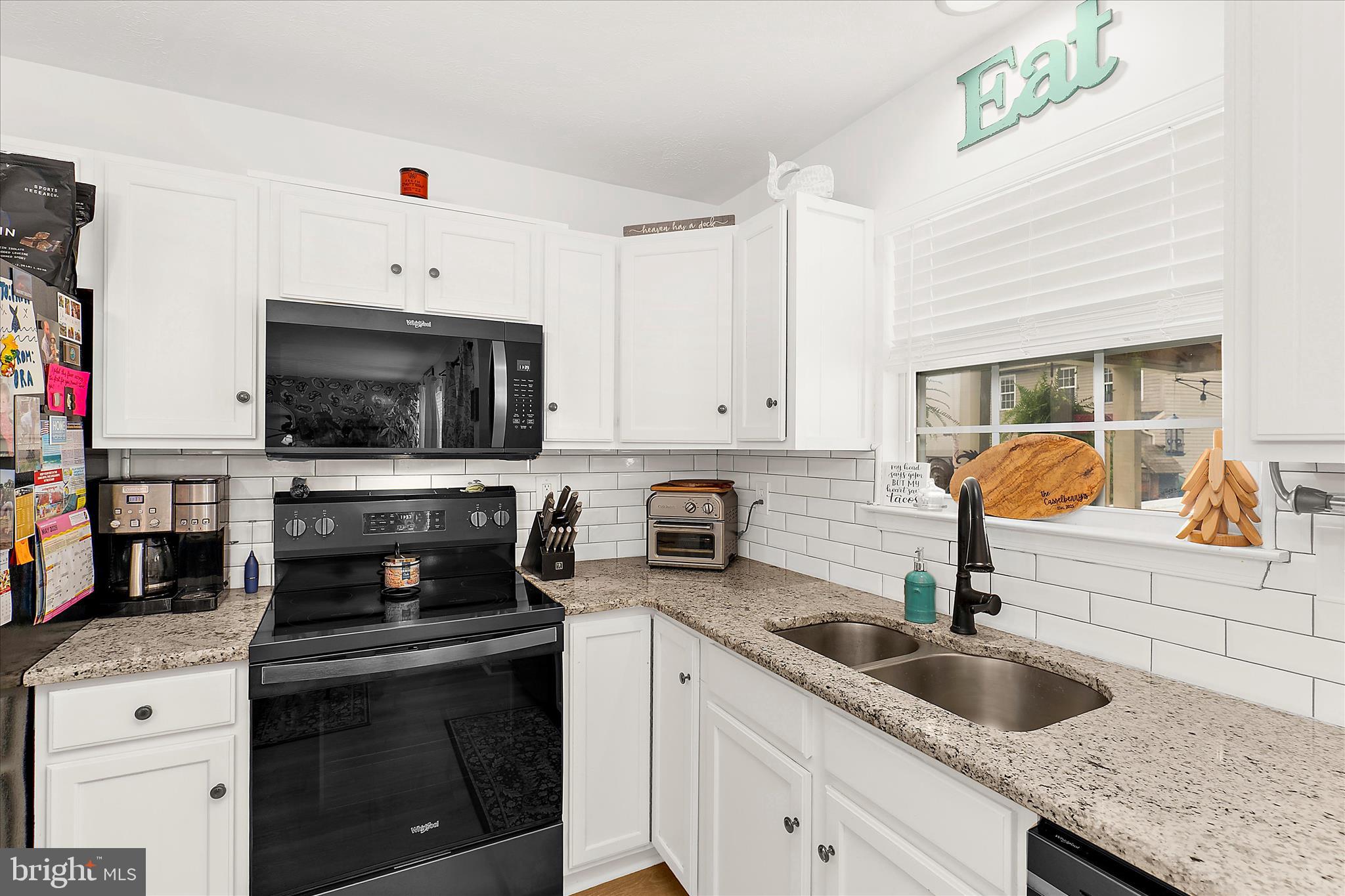 BEACHWOOD ESTATES - Residential