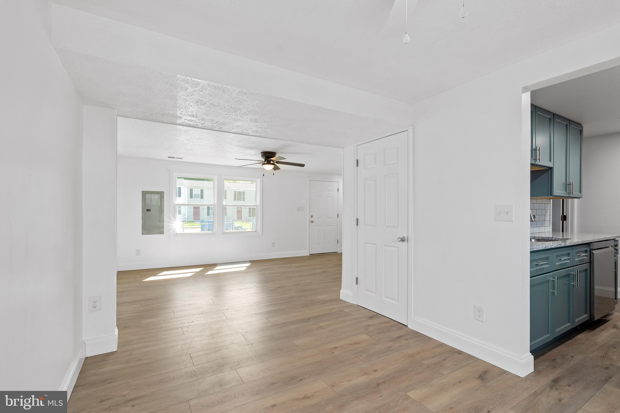 ELKTON TOWNHOUSES - Residential