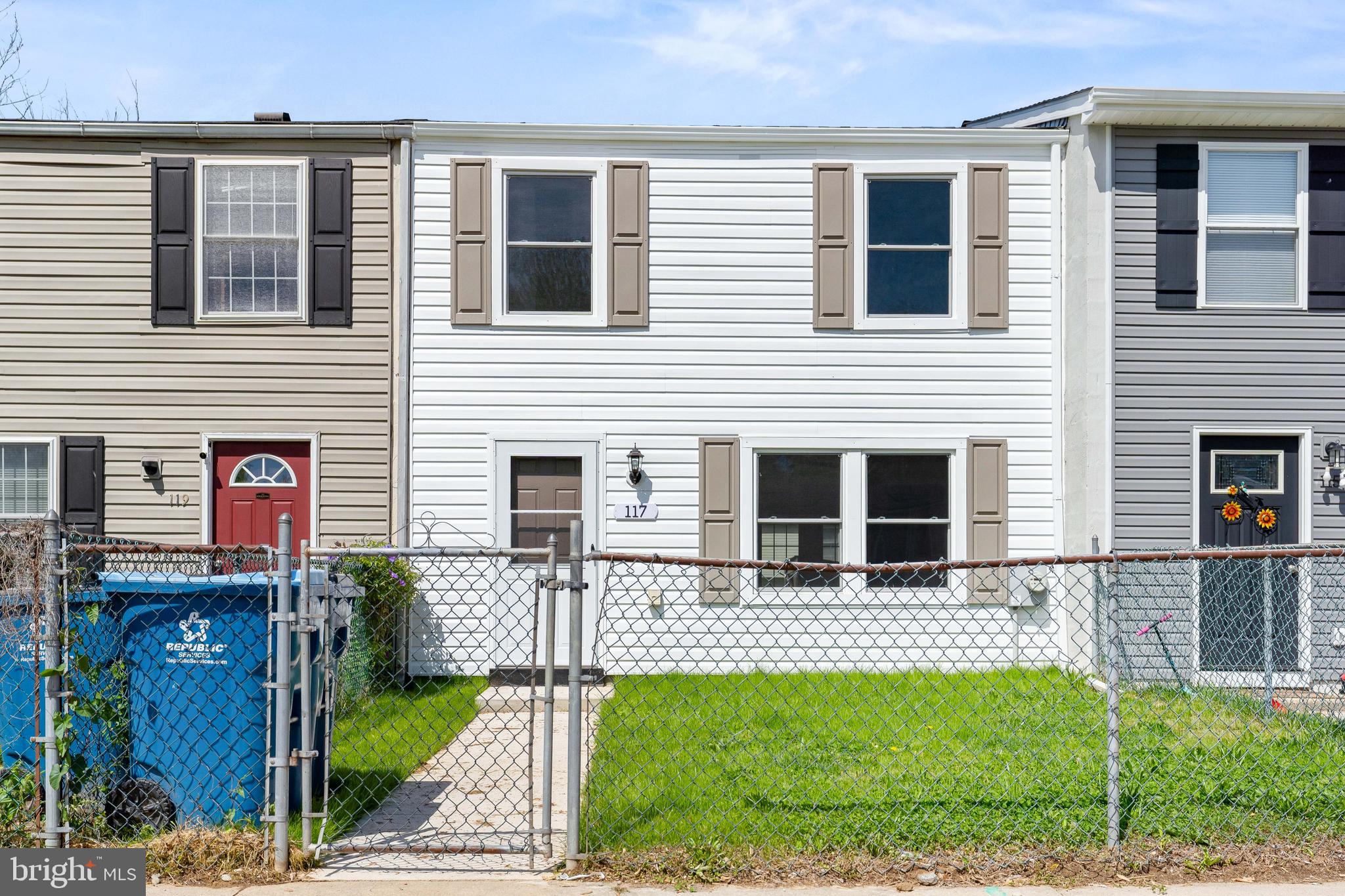ELKTON TOWNHOUSES - Residential