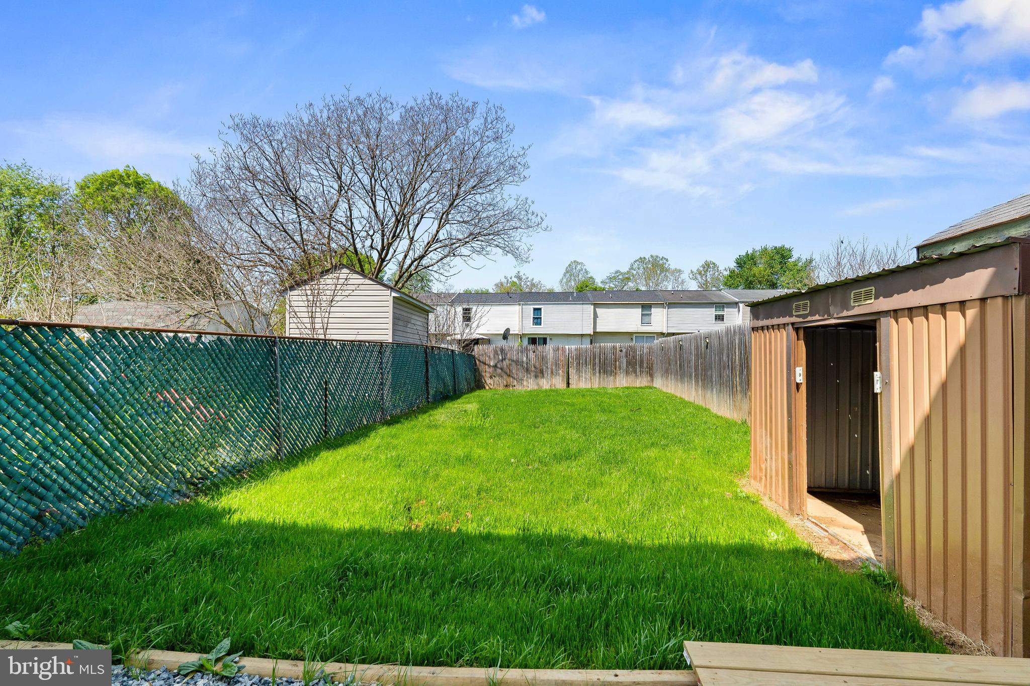 ELKTON TOWNHOUSES - Residential