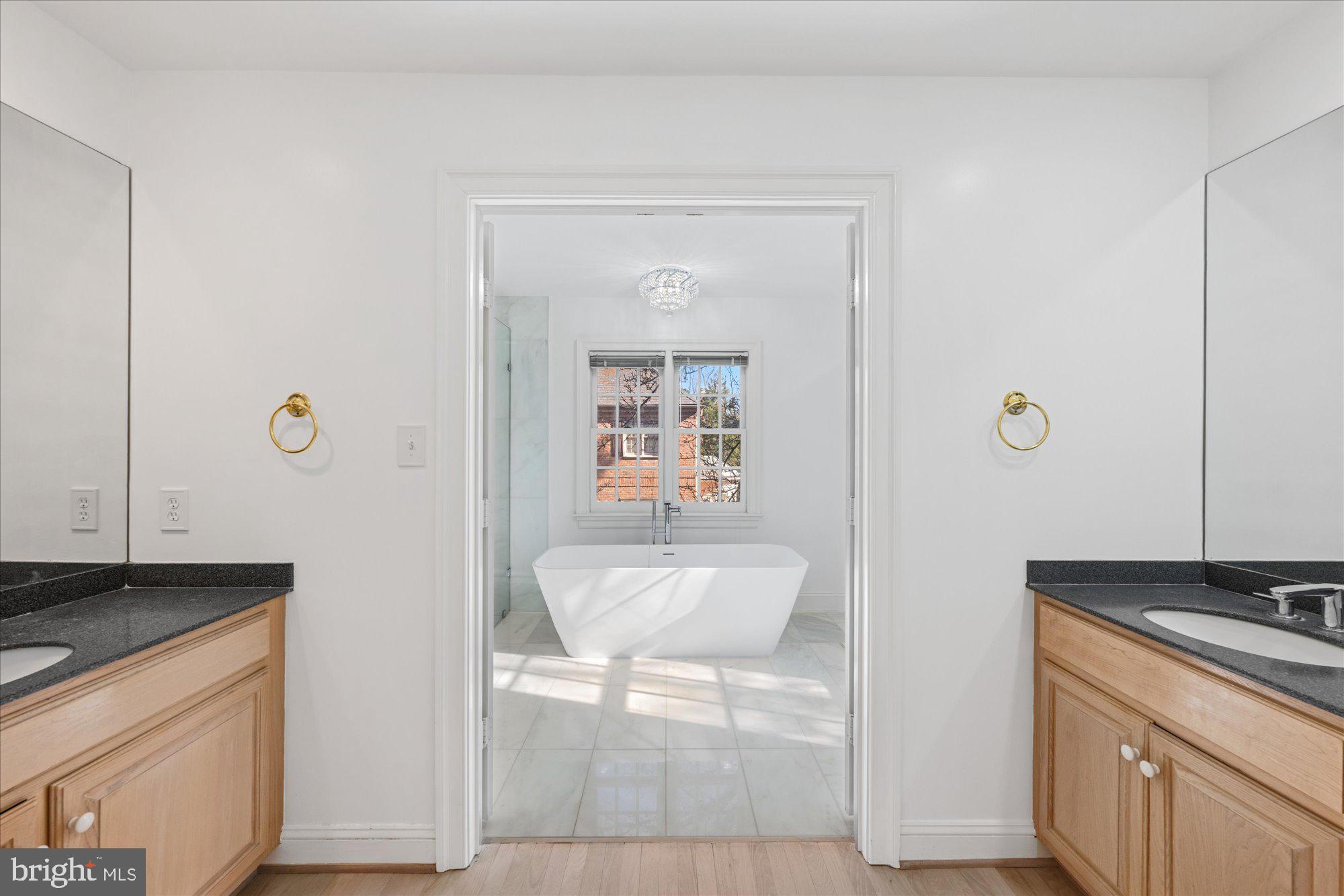 AVENEL - Residential Lease