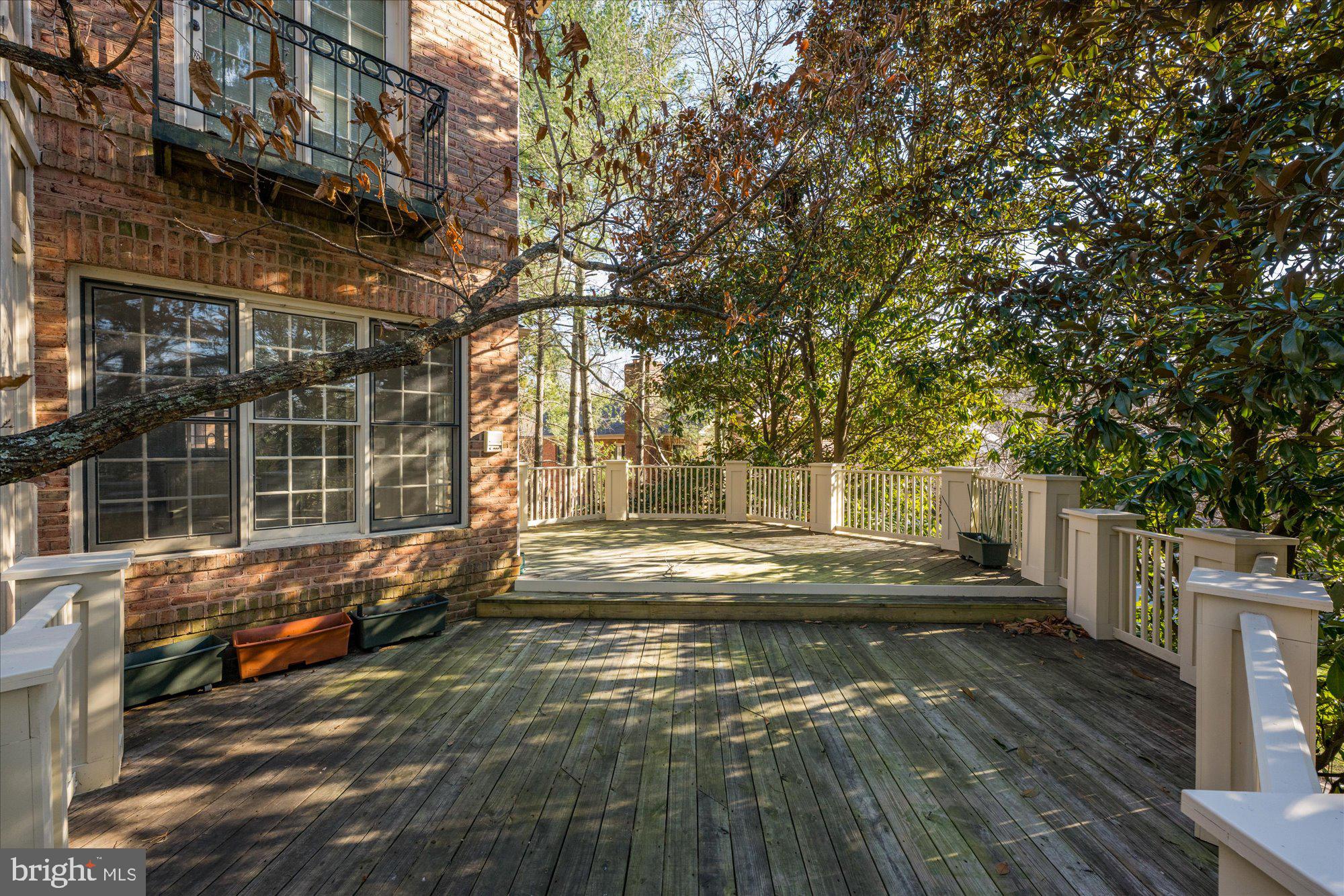 AVENEL - Residential Lease