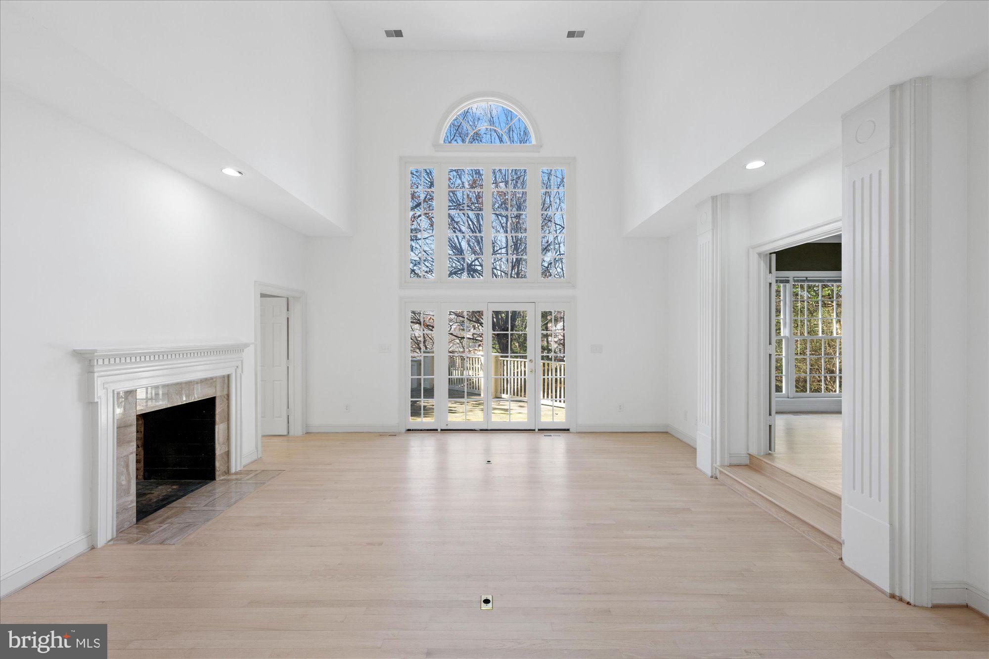 AVENEL - Residential Lease