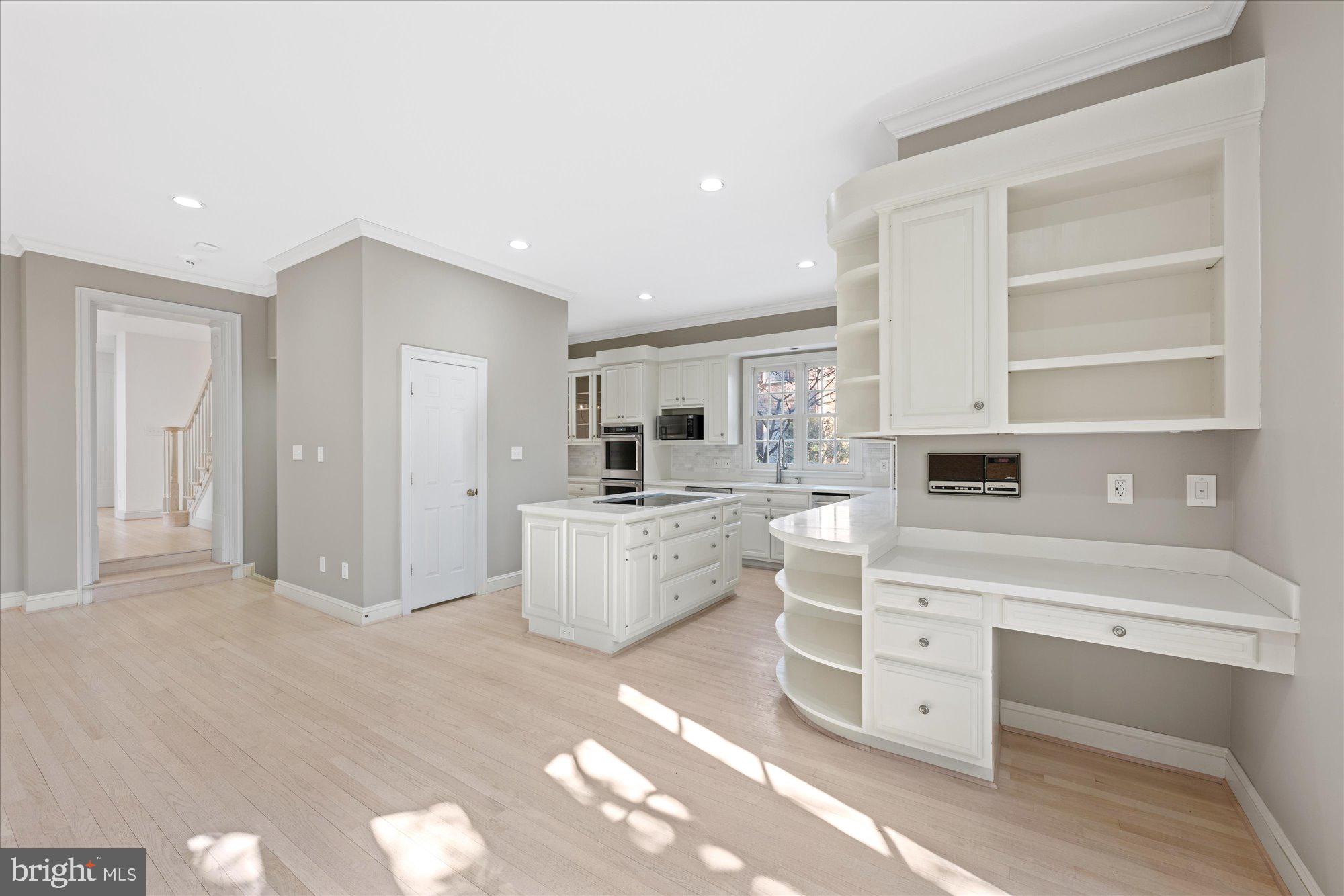 AVENEL - Residential Lease