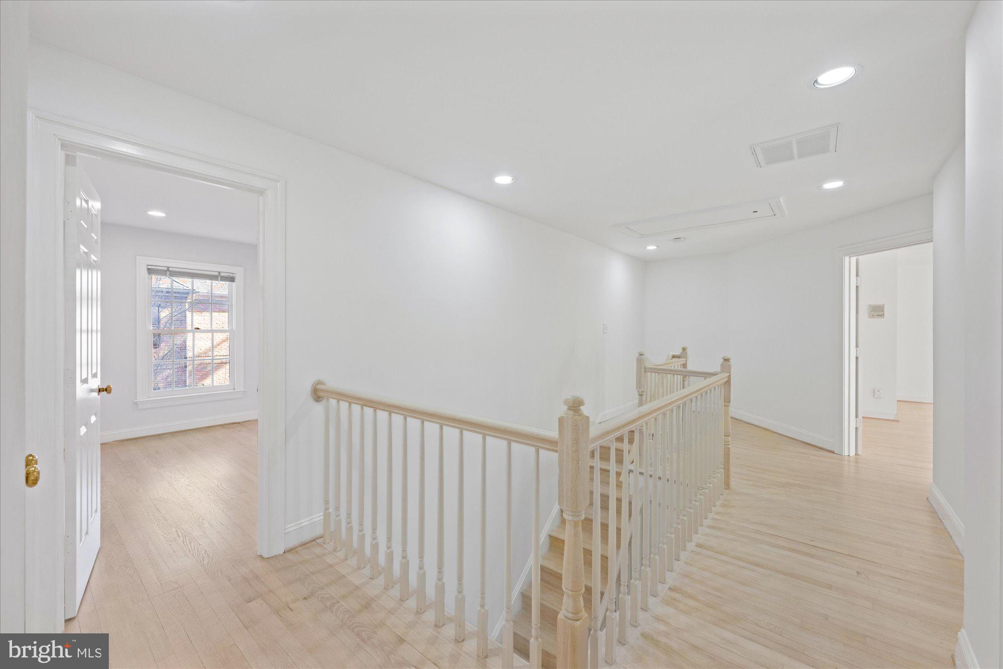 AVENEL - Residential Lease